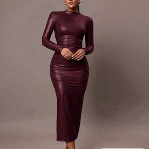 Long Sleeve Ruched Bodycon Dress - Wine